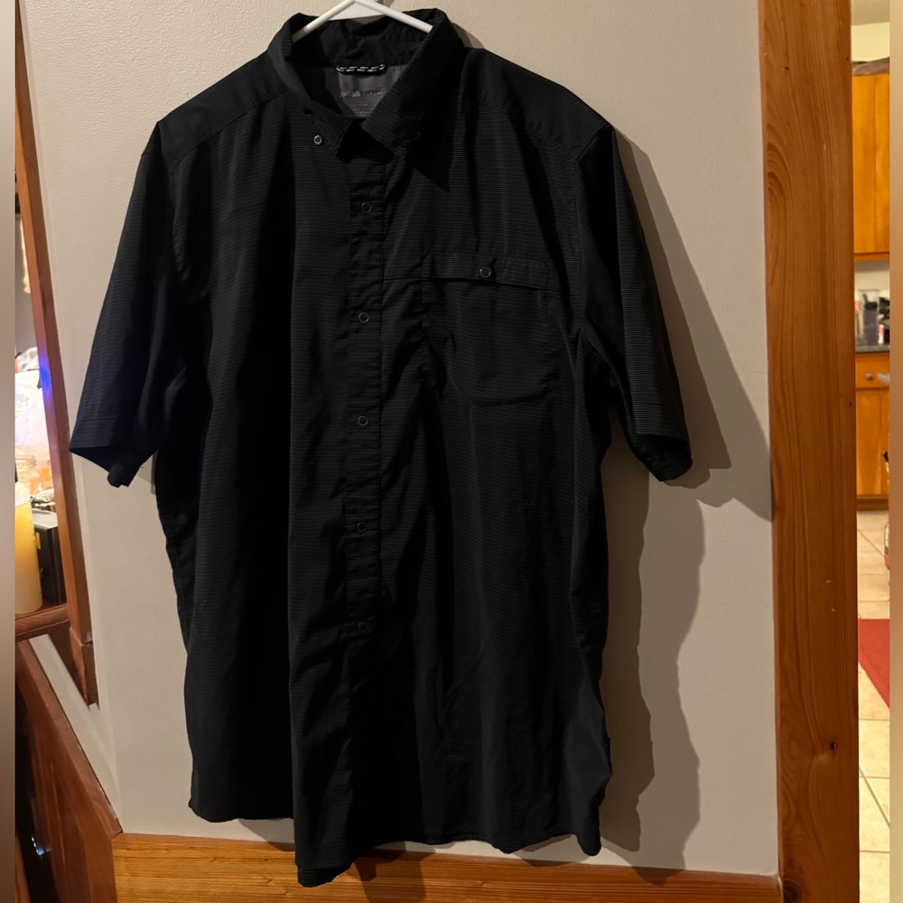 Black Stripe SwissTech XL Snap Down Shirt